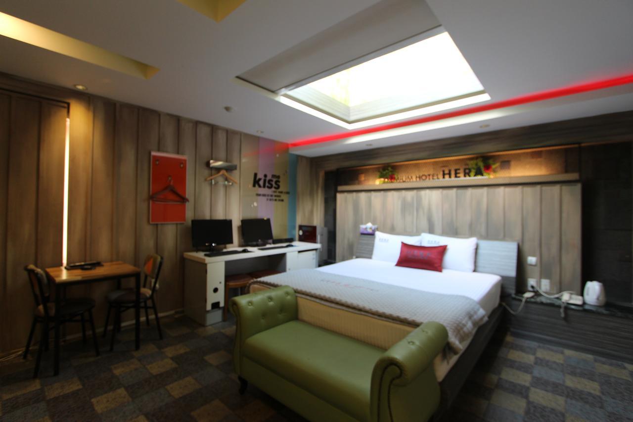 Hera Hotel Тэгу Экстерьер фото